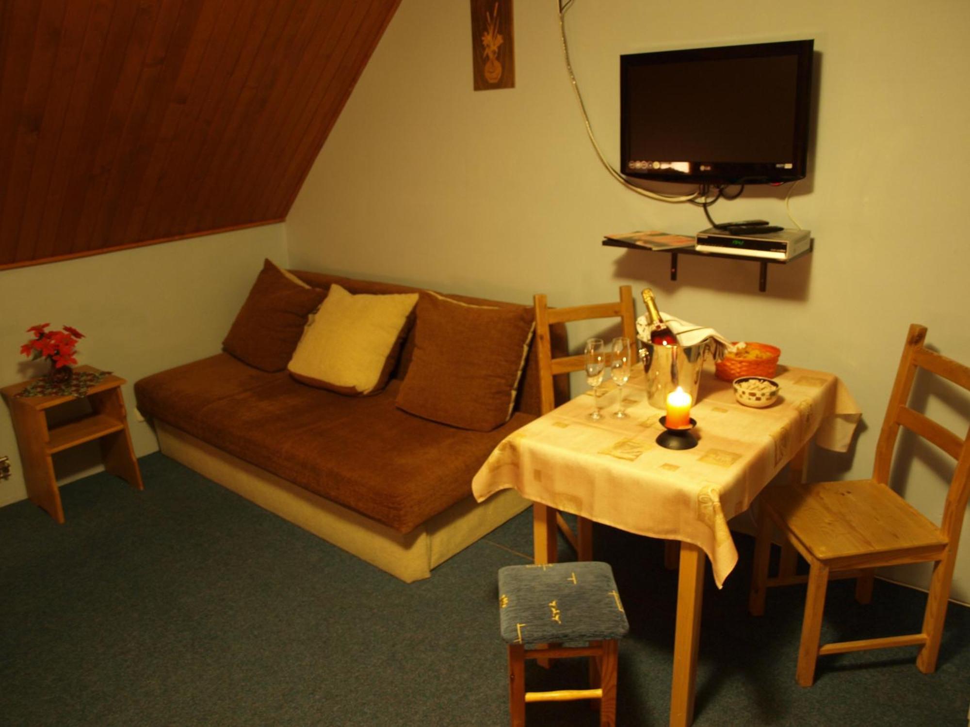 Apartmany Centrum Pavčina Lehota Rum bild